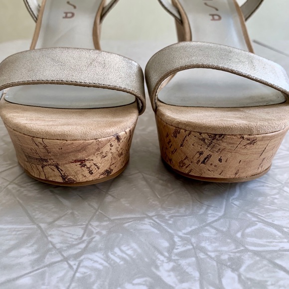 Unisa Lanzer Strappy Silver Wedge Sandals 8.5 - Picture 2 of 7